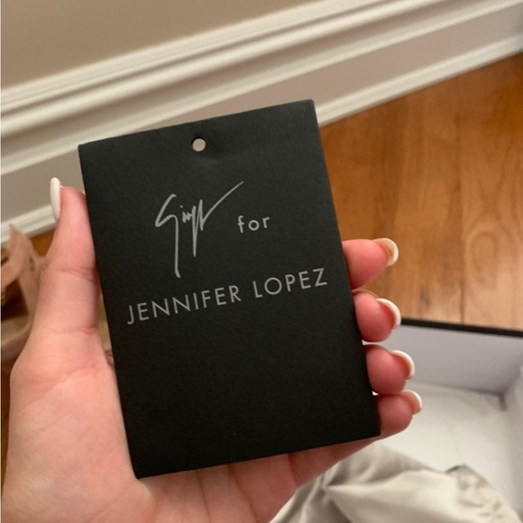 AUTHENTIC Giuseppe for JLO "Jen" laser cutout bootie in blush - Picture 10 of 10